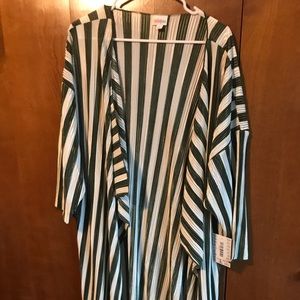 NWT LuLaRoe Shirley size L